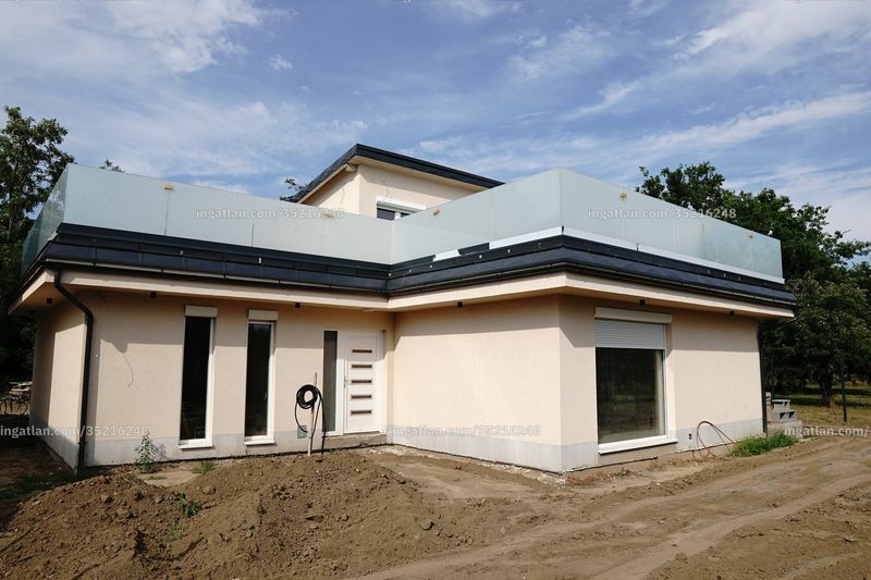 az épület kívülről