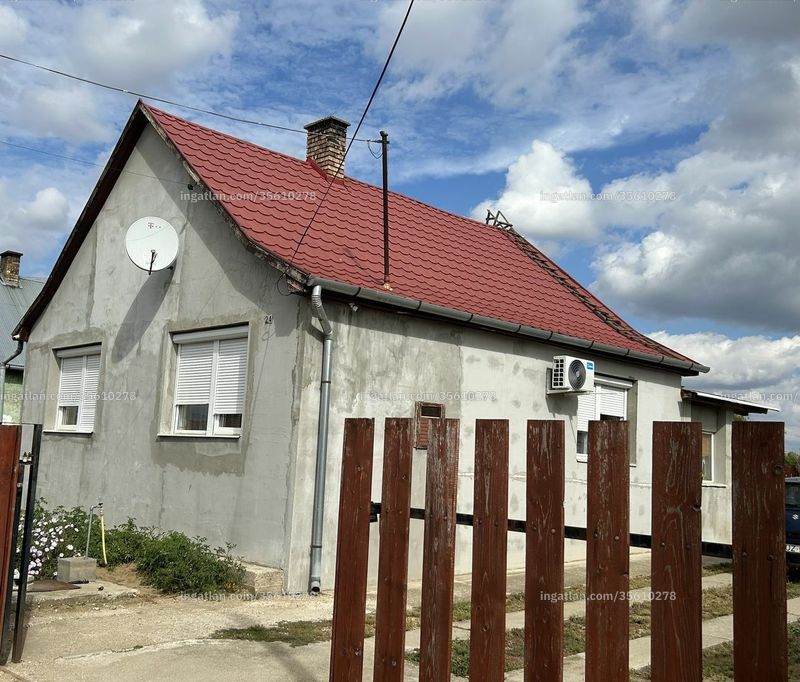 Listing photo