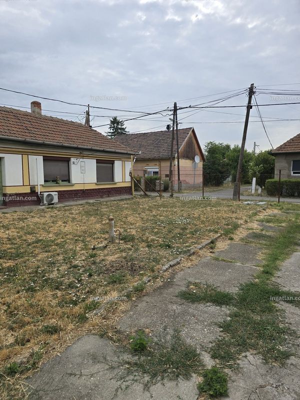 Listing photo