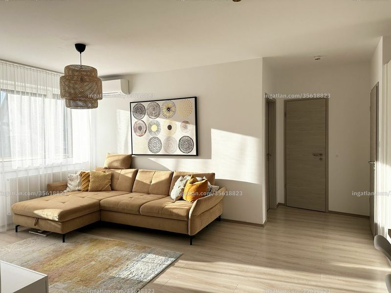 Listing photo