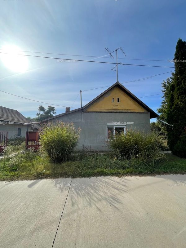 Listing photo