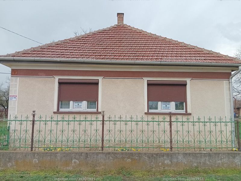 Listing photo