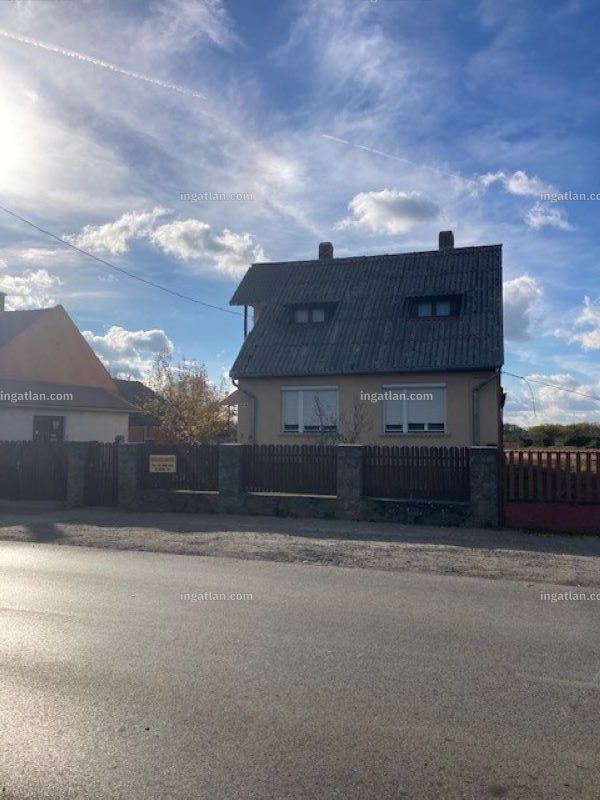 az épület kívülről