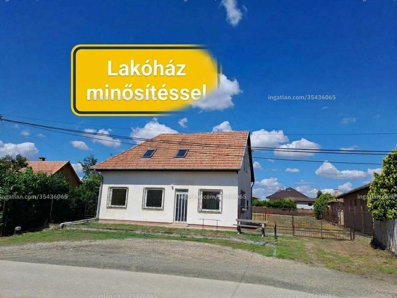 Hirdetés fotója