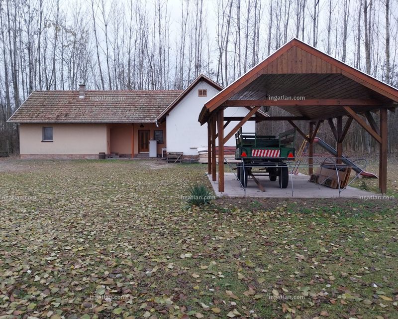 Listing photo