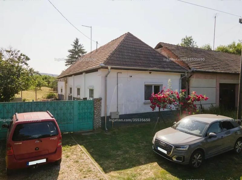 Hirdetés fotója