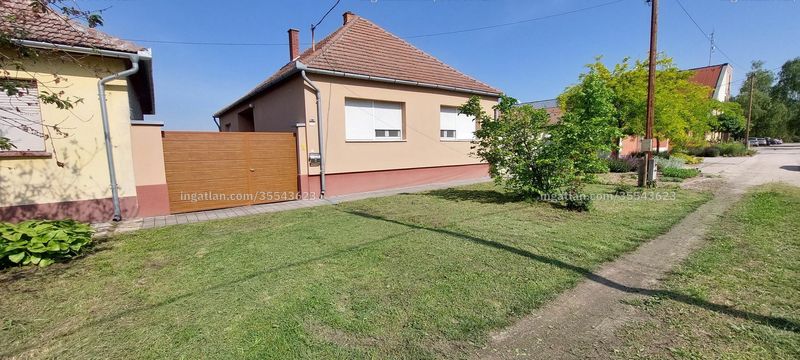 az épület kívülről
