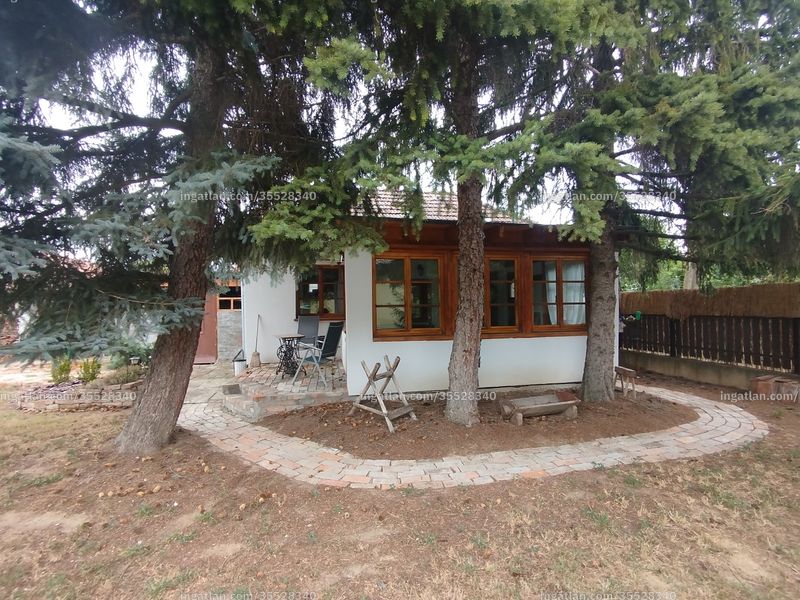 Listing photo