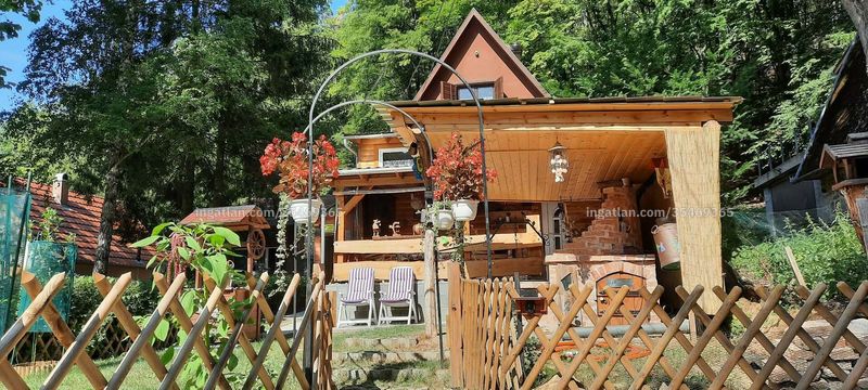 Listing photo