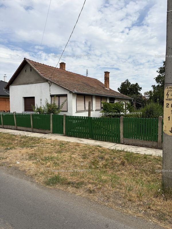 Listing photo