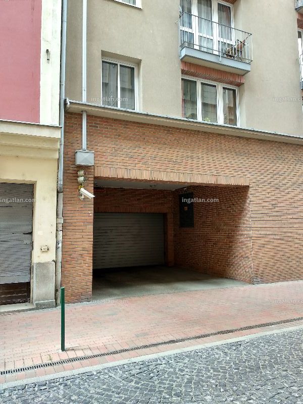 entrance from the outside