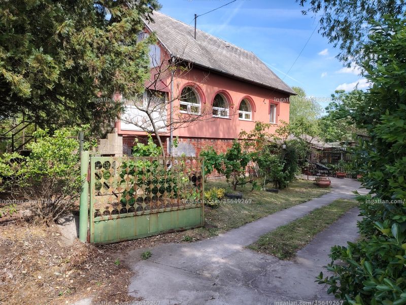 Listing photo