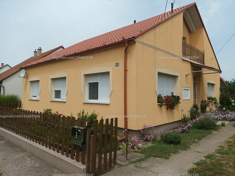 az épület kívülről