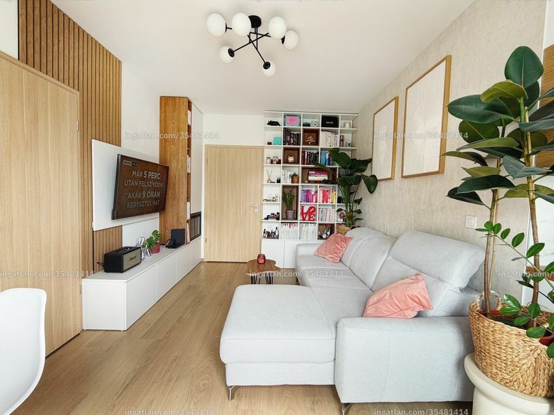 Listing photo