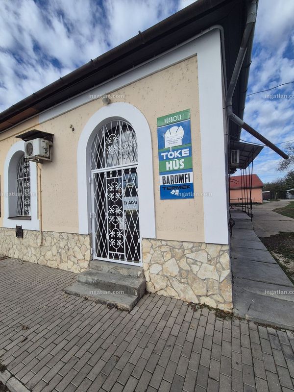 Listing photo