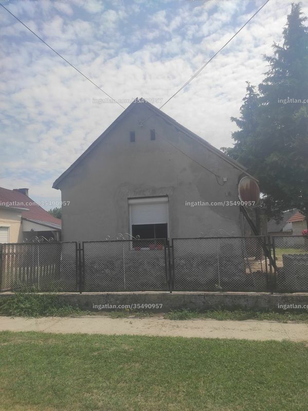 Hirdetés fotója