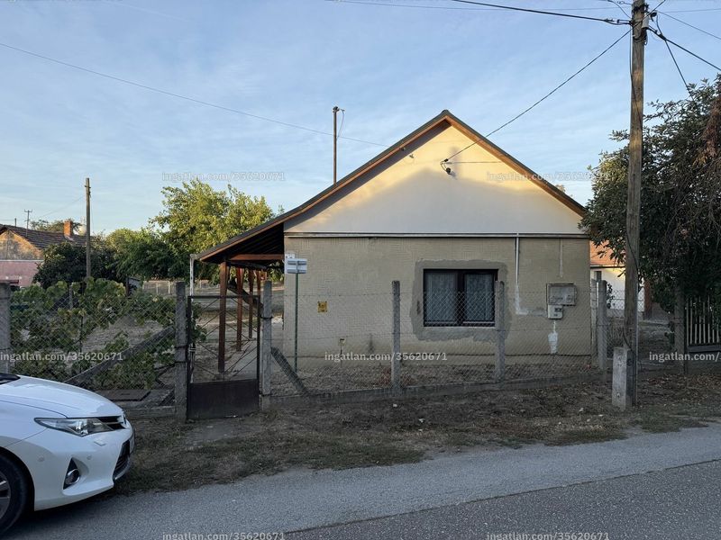 entrance from the outside