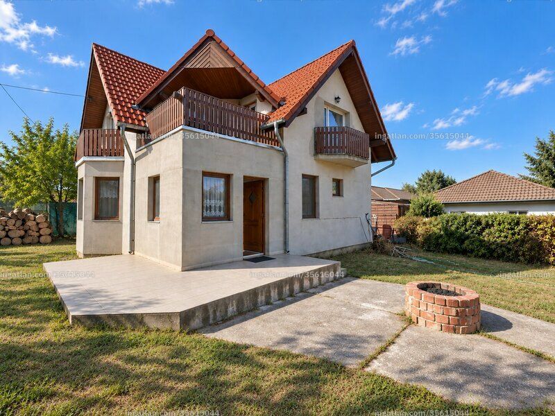 Listing photo