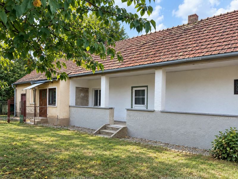 Listing photo