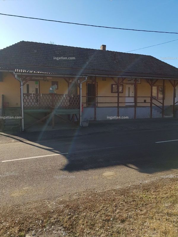 Hirdetés fotója