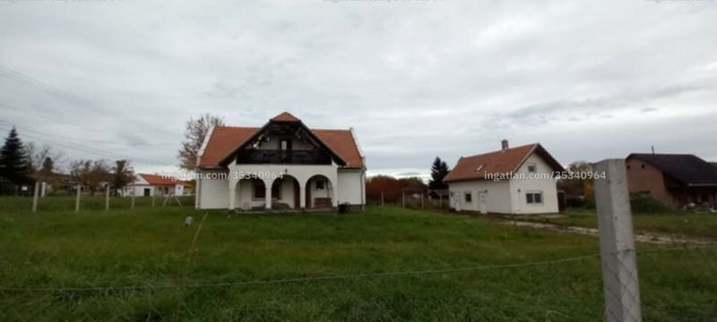 Hirdetés fotója