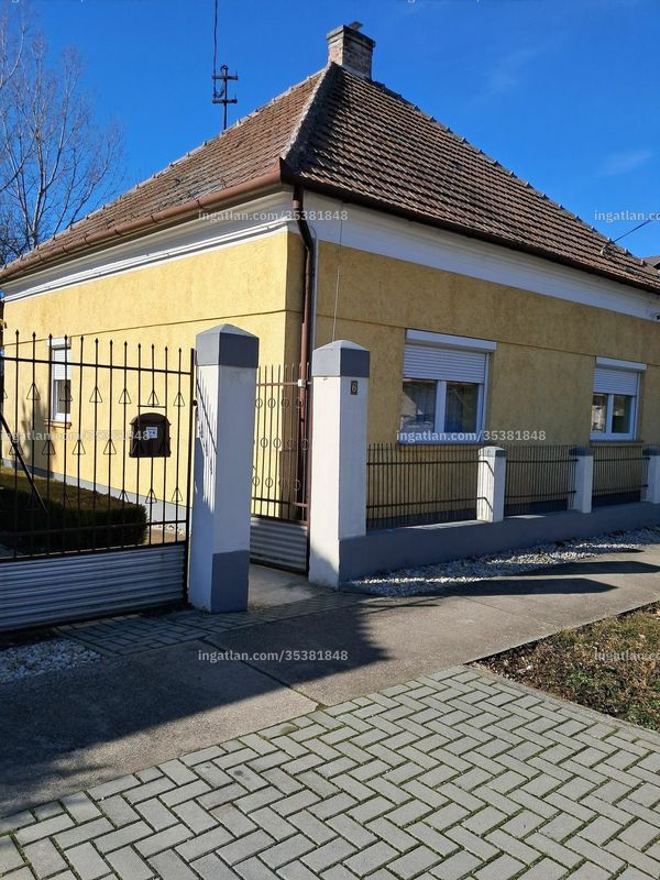 Listing photo