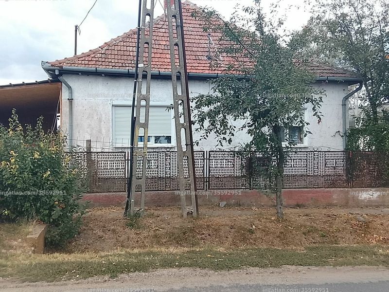 Hirdetés fotója