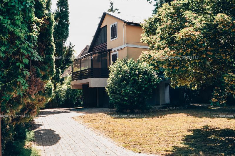 az épület kívülről