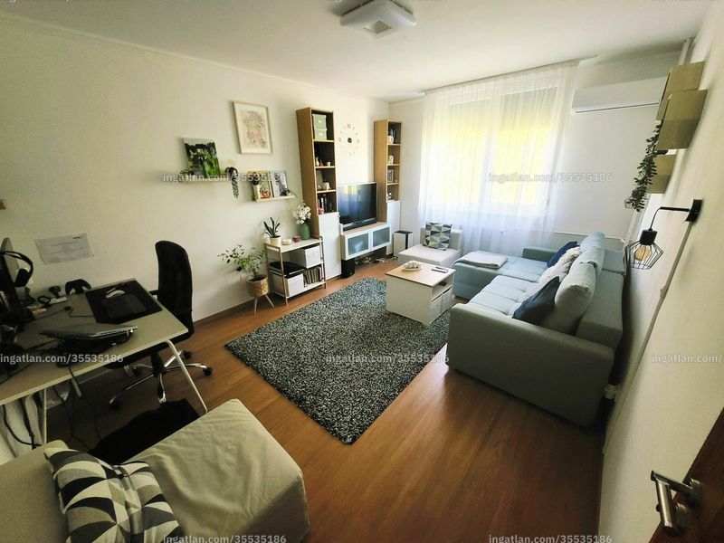 Listing photo