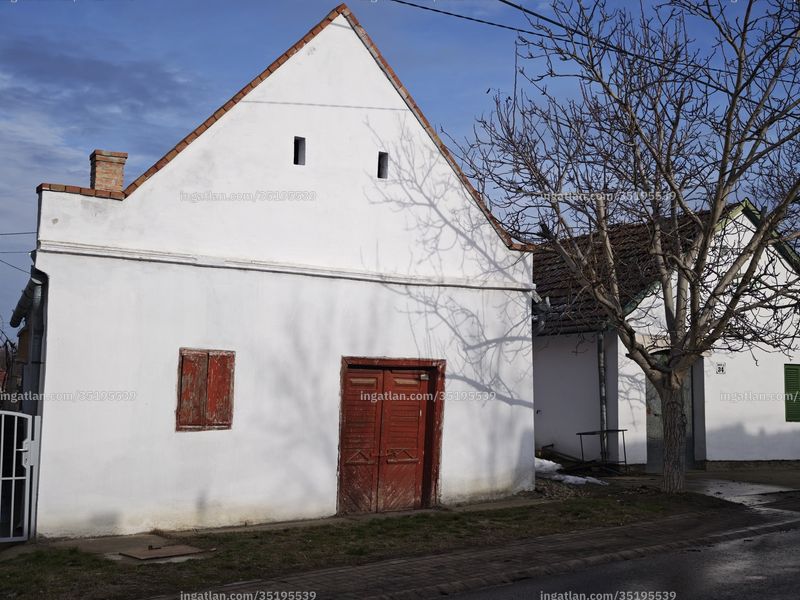 Hirdetés fotója