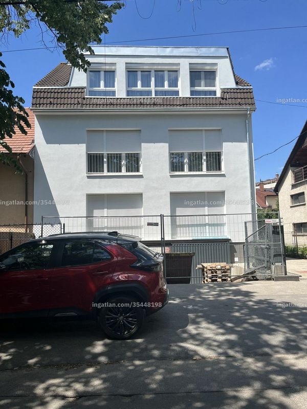 Listing photo
