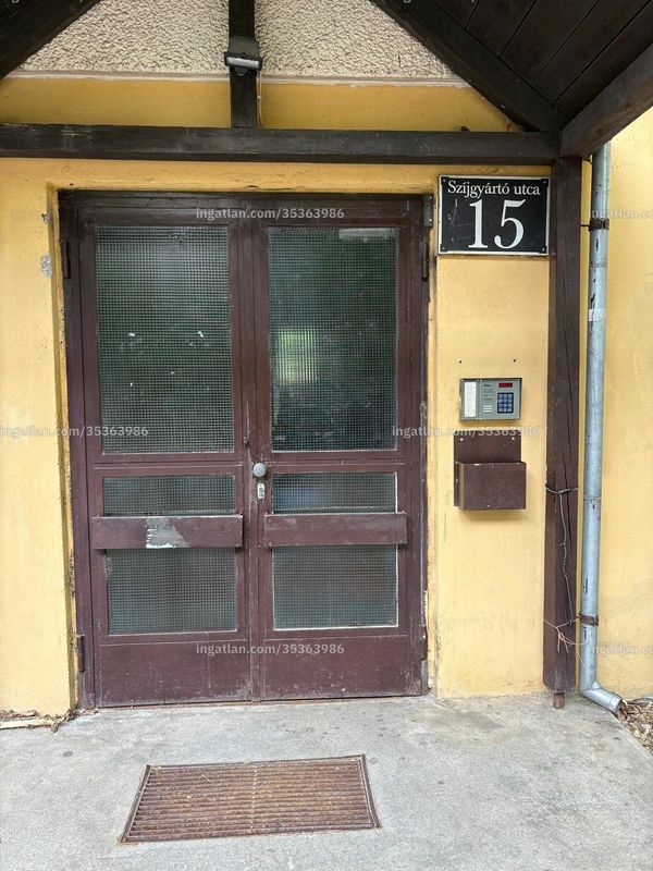 entrance from the outside