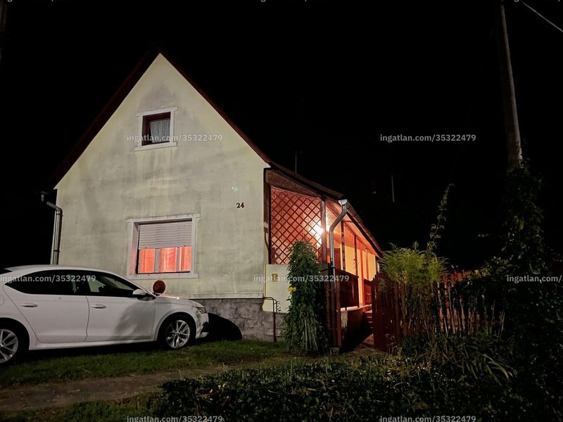 Hirdetés fotója
