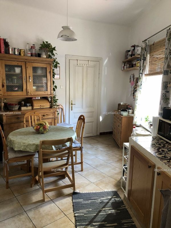 Hirdetés fotója
