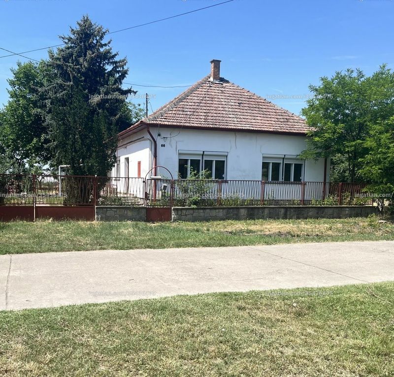 Listing photo