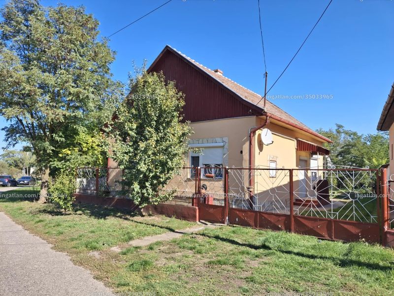 Listing photo