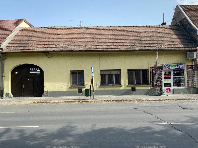 Listing photo