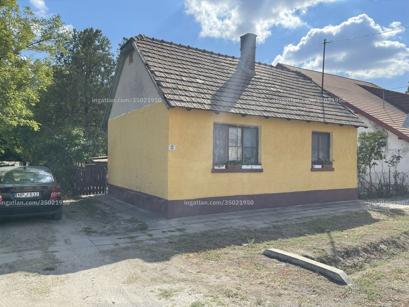 Listing photo