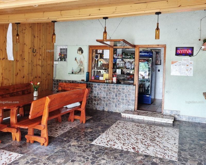 Listing photo