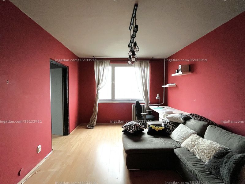 Listing photo