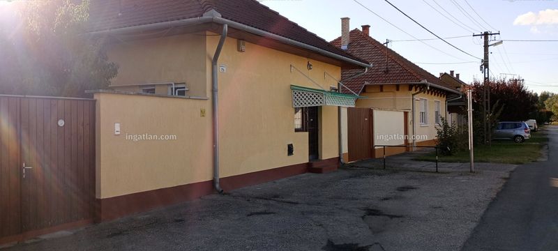 Listing photo
