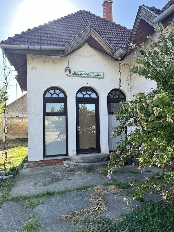 Listing photo