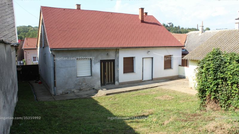 Hirdetés fotója