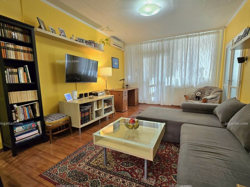 Listing photo