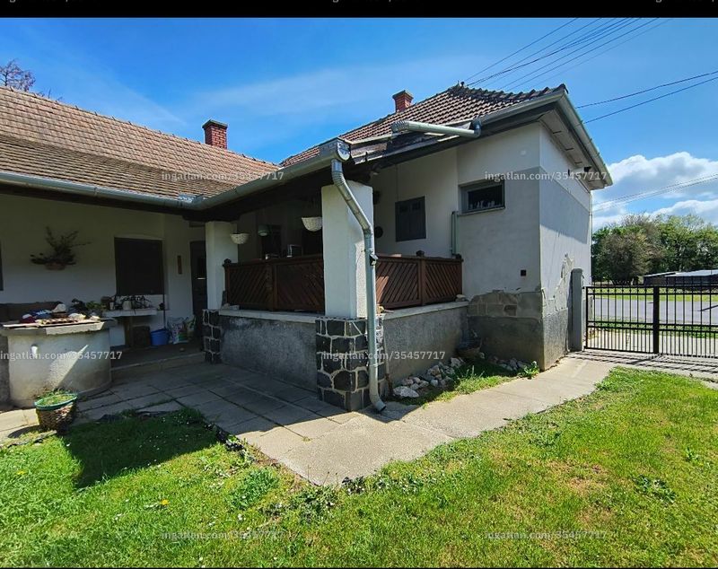 Listing photo