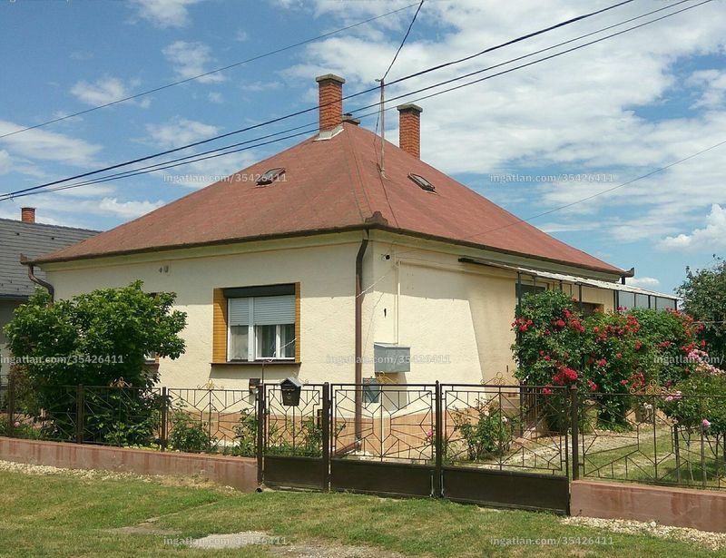 Listing photo