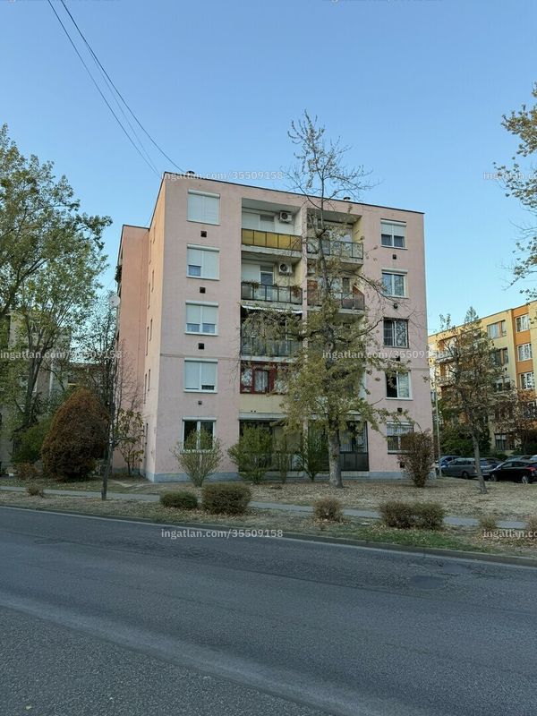 az épület kívülről