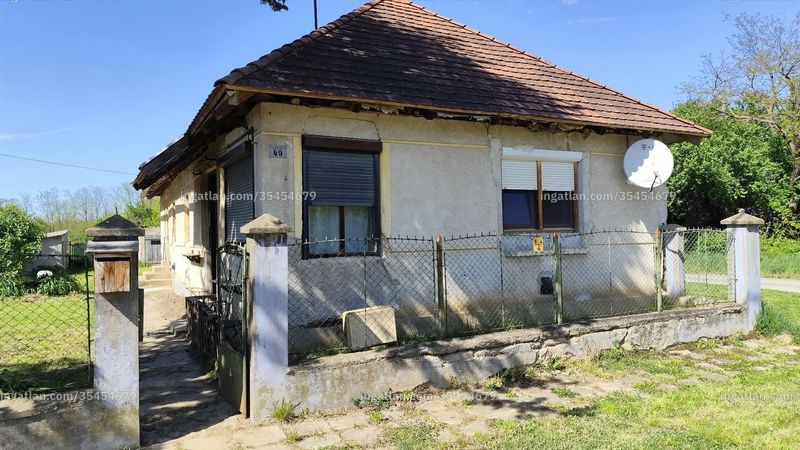 az épület kívülről