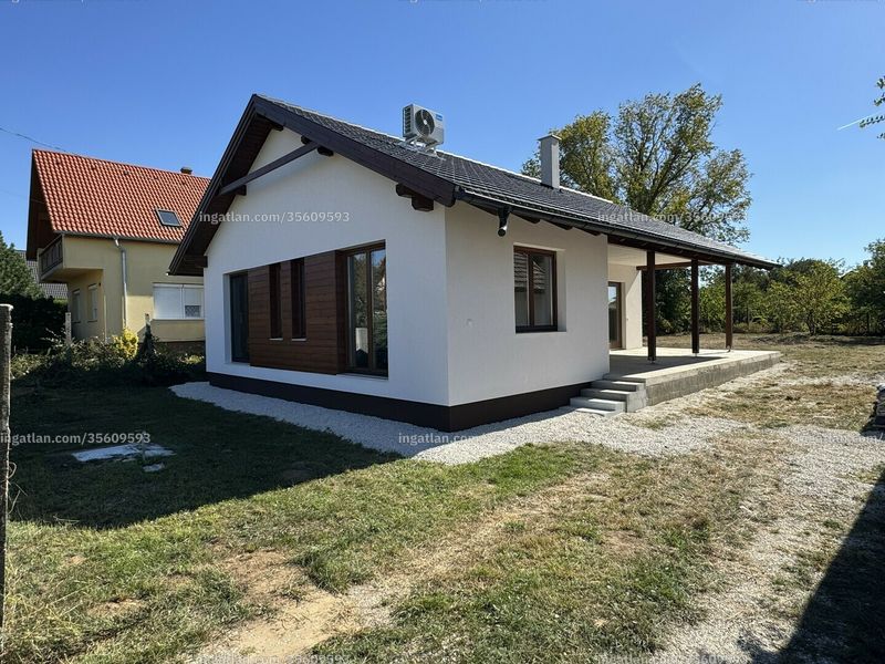 az épület kívülről