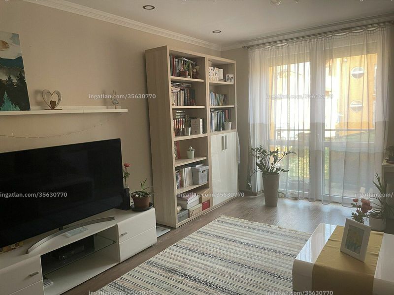 Listing photo